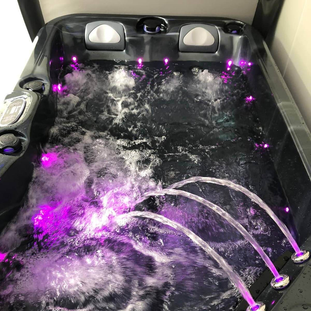 Dual Lounger + 3 Seater Hot Tub