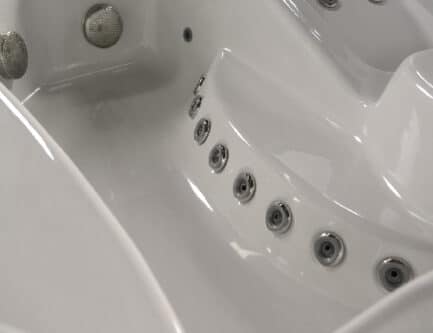 Grandee 7 Seater 32A 72 Jets Hot Tub