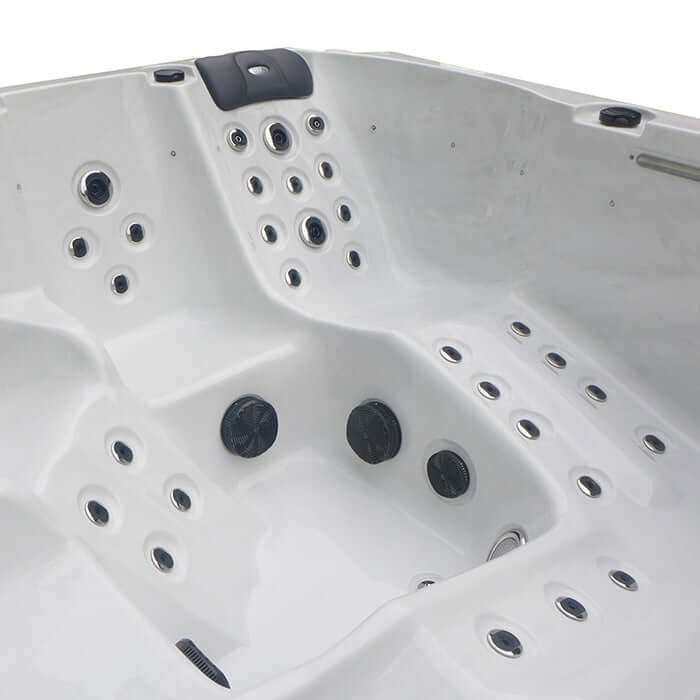 Happy+ 5 Seater Hot Tub