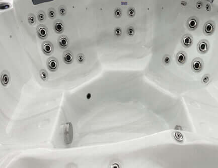 Malibu 6 Seater Hot Tub