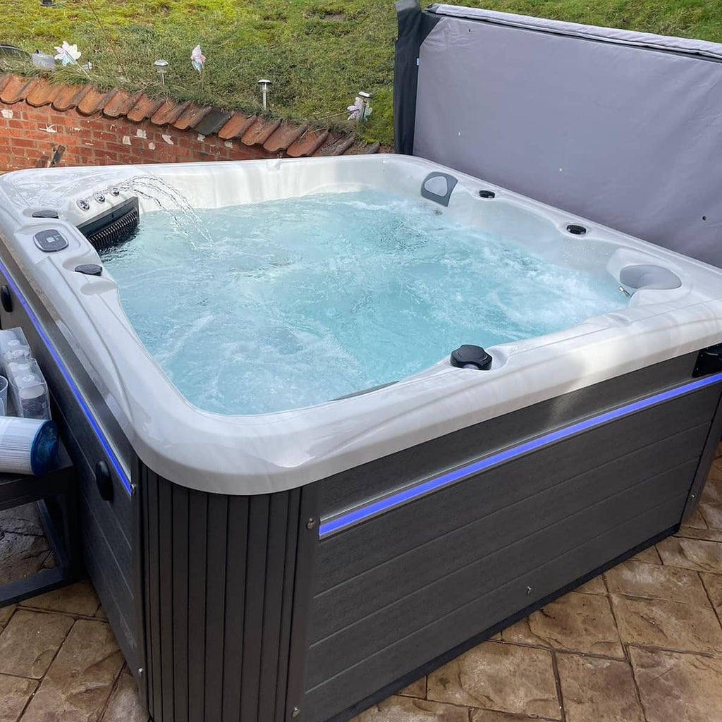Maya+ 5 Seater Hot Tub