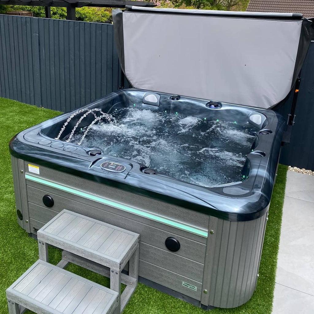 Spritz+ 6 Seater Hot Tub